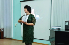 Марина Кравченко выступает на презентации четырёхтомной энциклопедии «Актёры отечественного кино» (3 сентября 2021 года)