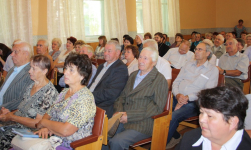 Гости презентации «Бондарской энциклопедии» (25 июля 2013 года). Фото: Бондарская межпоселенческая библиотека