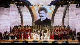 На музыкально-танцевальной части церемонии награждения премиями «За духовное возрождение» и специальными премиями деятелям культуры и искусства (10 января 2023 года). Фото: Президент Республики Беларусь