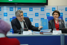 Искандер Гилязов на презентации первого тома энциклопедии «Населённые пункты Республики Татарстан» (6 февраля 2019 года)