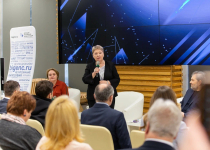 Ольга Васильева выступает на презентации портала БРЭ в РАО (14 декабря 2023 года). Фото: РАО