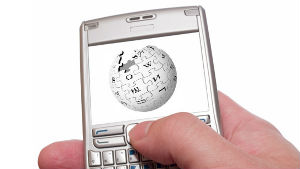 Началось тестирование SMS-рассылки статей из Википедии