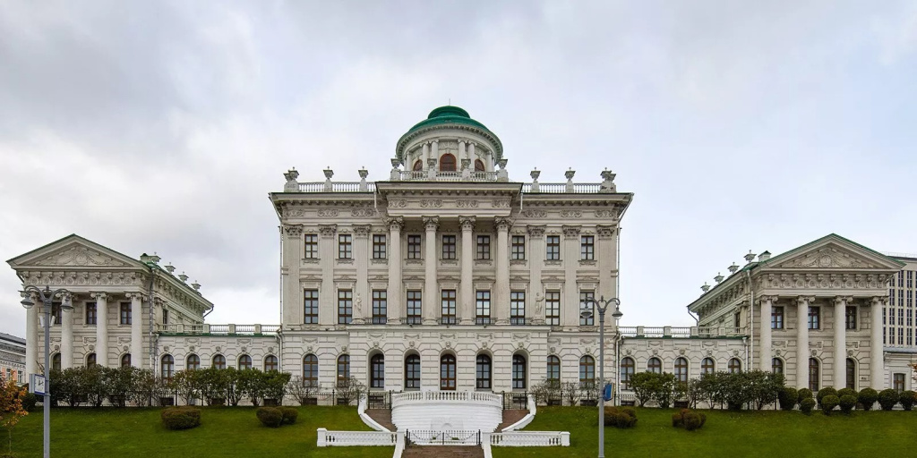 Дом Пашкова (1784—1786; г. Москва, ул. Воздвиженка, д. 3/5, стр. 1)