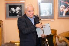 Юрий Шварцкопф на презентации энциклопедического издания «Санкт-Петербургский государственный театр музыкальной комедии: от А до Я» (18 марта 2020 года). Фото: Мария Ковалёва/СПбГТМК