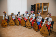 Ансамбль бандуристок «Радуга» на презентации «Шевченковской энциклопедии» в НТУ «Днепровская политехника» (6 февраля 2018 года)