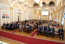 Участники и слушатели заседания президиума НАНА (январь 2025 года). Фото: НАНА