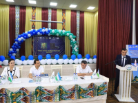 На презентации «Энциклопедии Алишера Навои» в Центре педагогического мастерства Хорезмской области (23 мая 2025 года). Фото: Максуд Асадов