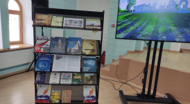 Выставка краеведческой литературы на презентации второго издания «Балаковской народной энциклопедии» (10 марта 2026 года). Фото: Саратовская ОУНБ