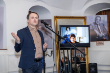 Алексей Тремасов на презентации двух томов справочно-энциклопедического издания «Народные артисты СССР: биографии» (12 марта 2025 года). Фото: VK-страница Сергея Николаева