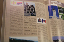 Разворот «Словаря географических названий Крыма» на презентации (5 ноября 2013 года). Фото: 0652.ua