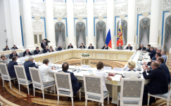 Встреча Владимира Путина с участниками Общероссийского исторического собрания (22 июня 2016 года). Фото: Президент России