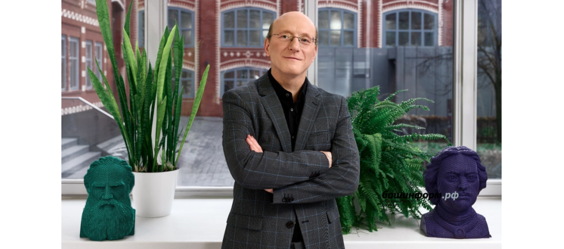 Гендиректор АНО «Интернет-энциклопедия „Рувики“» Владимир Медейко