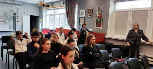 Аудитория презентации энциклопедии «Актёры отечественного кино» в московской библиотеке № 16 имени А. Н. Островского (6 марта 2025 года)